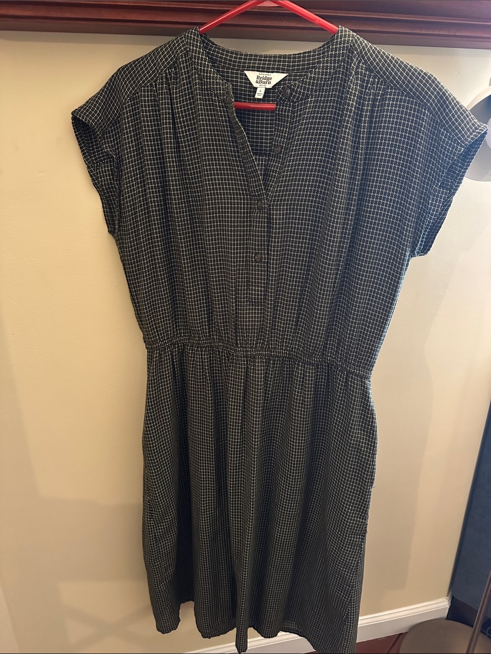 Bridge and Burn  Olive Grid  Midi Dress